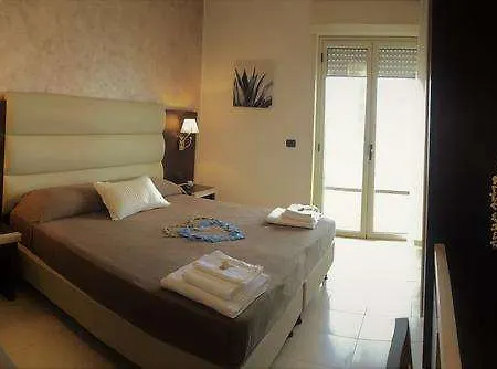 Miramare Grand Youth - Hotel 3*