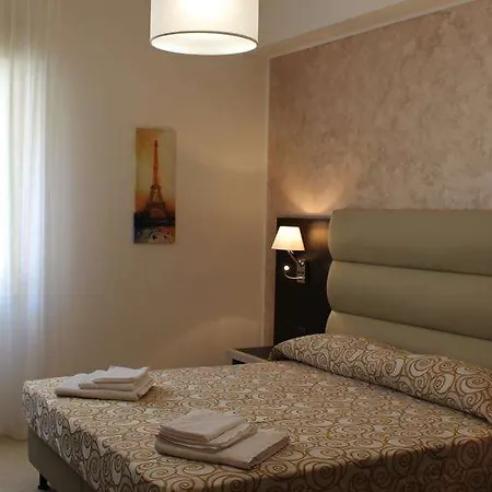 Miramare Grand Youth - Hotel 3*