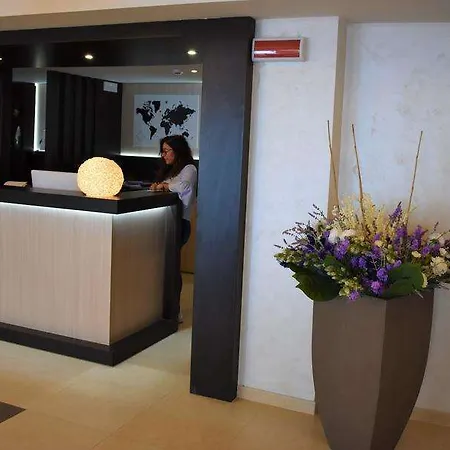 Miramare Grand Youth - Hotel 3*