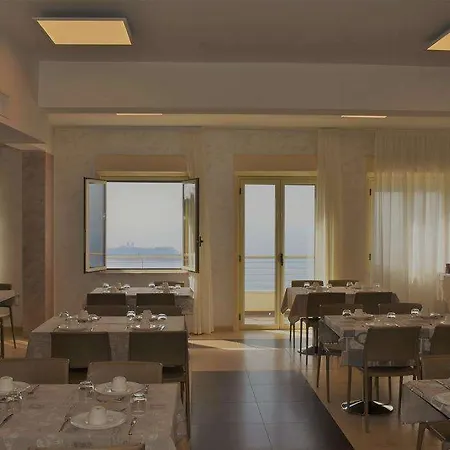 Hotel Miramare Grand Youth - Scilla