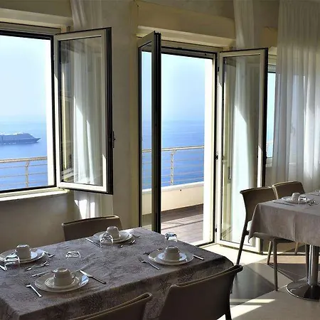 Miramare Grand Youth - 3* Scilla